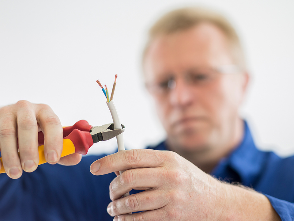 C F021729 bei Elektro Benischke in Runkel